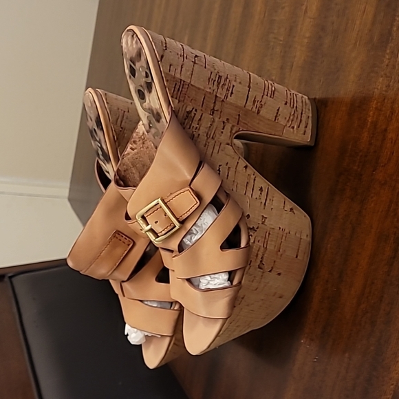 SAM EDELMAN HEELS - Picture 5 of 16